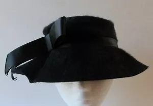 Vintage Womens S Black Derby Hat Lisette Lamson's Toledo Felt Faux Fur Ribbon - Picture 1 of 12