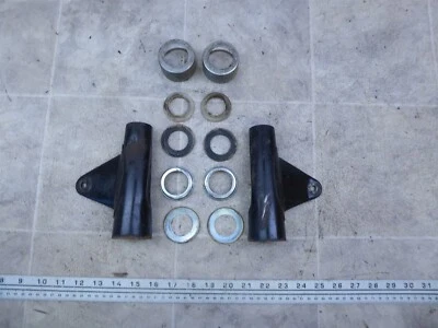 Kawasaki F2 1967 175cc K787-2) horquilla delantera orejas soportes con cubiertas guía juego anillos Foto 1 de 4