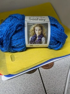 Garn rot Herz Boutique Sashay Farbe blau mit silbernen Flecken - Bild 1 von 1