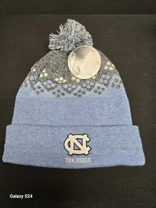 Berretto nuovo con etichette North Carolina Tar Heels accattivante Pom Pom Knit - blu slittino - Foto 1 di 3