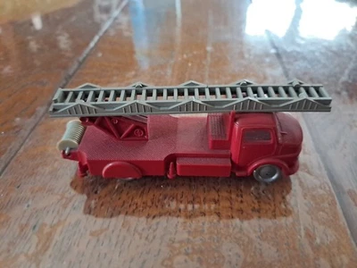 LEGO - CAMION DE POMPIER MERCEDES BENZ - ROUGE - 1960 - HO - 1/87 - ANCIEN - - Photo 1/4