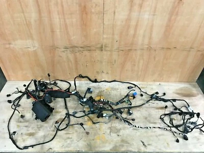 VW GOLF MK7.5 1.5 PETROL ENGINE BAY LOOM FUSE BOX  2016 - 2020  5G0927903S D365 - Image 1 of 4