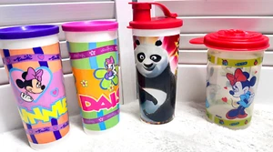 Tupperware Vasos Tazas Dibujos Animados Disney Con Tapas NUEVO Juego de 4 F60 - Imagen 1 de 5