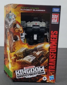 Transformers Kingdom War for Cybertron Autobot Slammer Figur - Bild 1 von 10