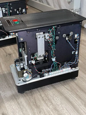 DECKMATE ONE ShuffleMaster Card Shuffler Deckmate 1 Shuffler excelente condição - Imagem 1 de 4