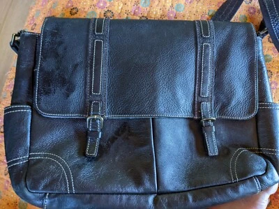Levenger Brown Bomber pebbled leather messenger bag for 15" laptop - Image 1 of 4