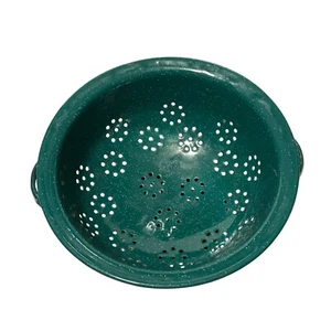 Colador colador con patas con mango de esmalte moteado verde - Imagen 1 de 7