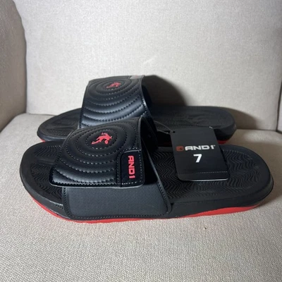NUEVO CON ETIQUETAS AND1 Sandalias Deportivas Para Hombre 7 Ajustables Remolino Deslizables Negras Rojas Foto 1 de 4