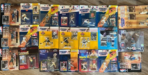 Starting Line Up, Nba Super Stars Lot Of 20 Figures And 1 Mcfarlanes Figure Cover