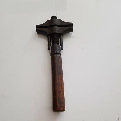 Clé a molette ancienne double serrage - Photo 1/4