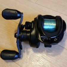 ABU Garcia ROXANI BF8 Right-handed unused item