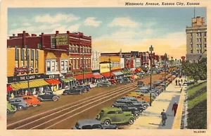 Cartolina Minnesota Ave. Mclellan's Vintage Cars Street Scene Kansas City, KS anni '40 - Foto 1 di 2