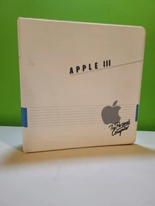 Apple III original vintage 3 ring binder RARE VINTAGE - Afbeelding 1 van 3