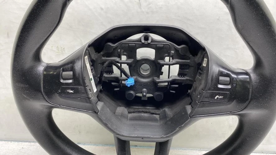Volant PEUGEOT 208 1 PHASE 1 96739503ZD - Photo 1/4
