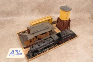 A36B VINTAGE HO SCALE RAILROAD TRAIN YARD STATION WATER TOWER BUILDING LAYOUT - Picture 1 of 1
