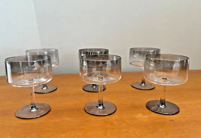 JUEGO DE 6 COPAS DANESAS MODERNAS GRIS CHAMPÁN - DESIERTO GRIS AHUMADO Foto 1 de 4