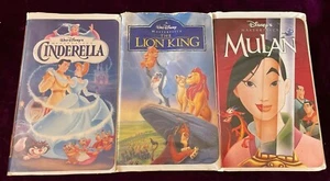 RARE LOT 3 DISNEY MASTERPIECE CLAMSHELL VHS TAPES MULAN CINDERELLA THE LION KING - Picture 1 of 6