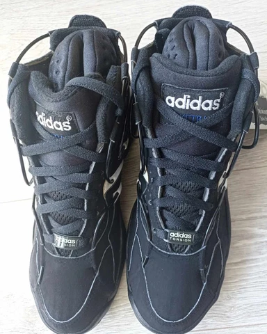 Adidas Intruder John Starks 1994 never worn basketball shoes N.Y. Knicks NBA Cover
