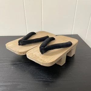 Vintage Traditional Japanese Wooden Geta Sandals with Black Velvet Straps Zori - Picture 1 of 10