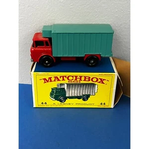 Matchbox #44 GMC REFRIGERATOR TRUCK red & turquoise BPW diecast BOXED - Picture 1 of 18