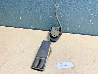 1991 92 93 CADILLAC DEVILLE GAS ACCELERATOR PEDAL - Image 1 of 3