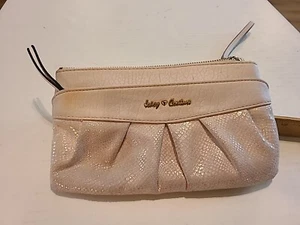 Juicy Couture Baby Pink Zippered Wristlet - Picture 1 of 12