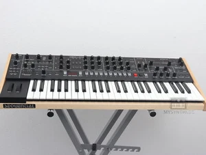 Sequential Trigon 6 - Sintetizzatore analogico + scatola originale + 2 anni di garanzia - Foto 1 di 7