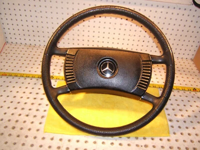 Mercedes 73-80 C/R107, W116 поздно W114 C купе, W108 MBZ черный рулевое управление OEM 1 колесо - Изображение 1 из 4