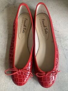 womens french sole red flat pumps size 7.5