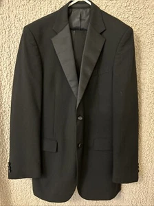 Tuta da sera M&S 2 pezzi smoking raso colletto giacca 38 lunga trs 32/33 - Foto 1 di 17