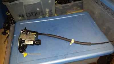 Lincoln LS 2005 2006 cerradura puerta trasera izquierda Foto 1 de 2