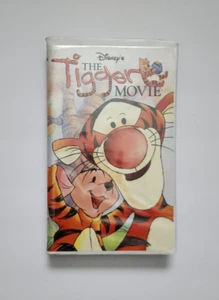 Winnie The Pooh The Tigger Movie Walt Disney Clamshell VHS Original Owner Tested - Picture 1 of 4