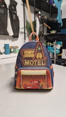 Cars Lightning McQueen Loungefly -Glow In The Dark- Mini Backpack - Bild 1 von 4