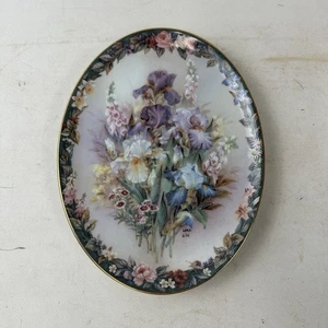 Hermoso plato decorativo camafeos florales apreciados de Lena Liu 1996 - Imagen 1 de 8