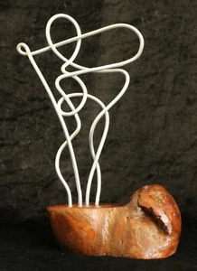 Originelle  Alu - Drahtskulptur Statue H 18 x B 12 cm auf Treibholz Schwemmholz  - Bild 1 von 7