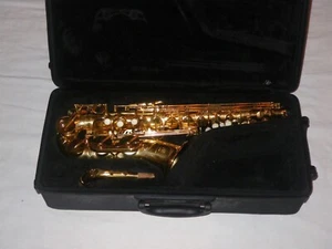 YAMAHA YAS-480 INTERMEDIATE LEVEL ALTO SAXOPHONE - YAS-52 SUCCESSOR - A+ COND. - Picture 1 of 19