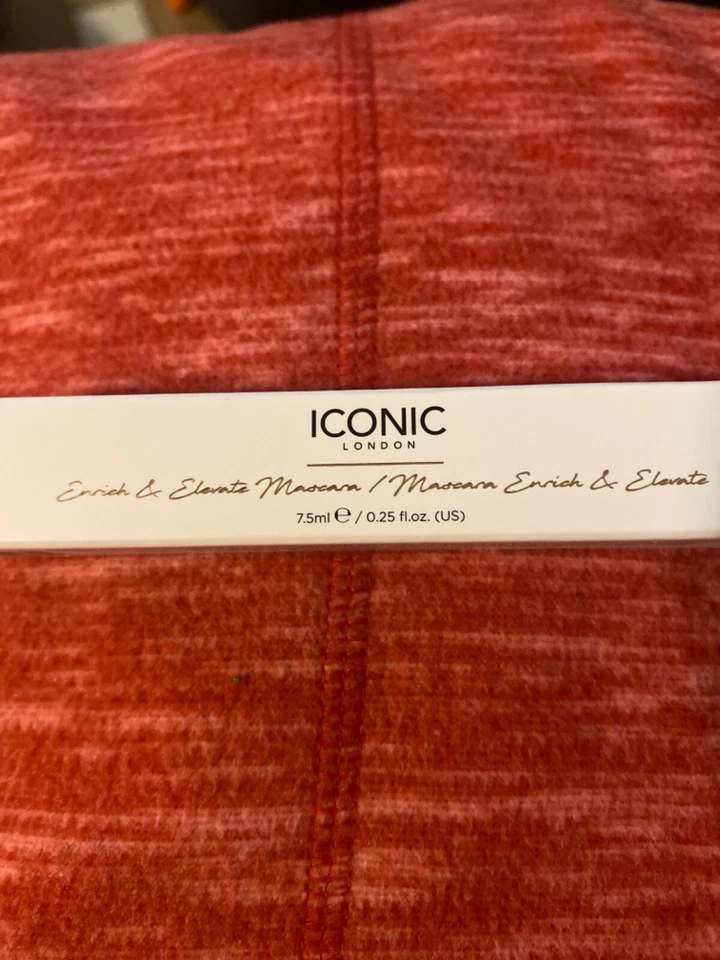 Iconic London Enrich & Elevate mascara - Black - Image 1 of 1