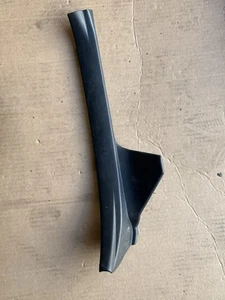 Lexus IS300 2001-2005 OEM lado izquierdo del conductor alféizar del piso trasero moldura de desgaste negro - Imagen 1 de 6