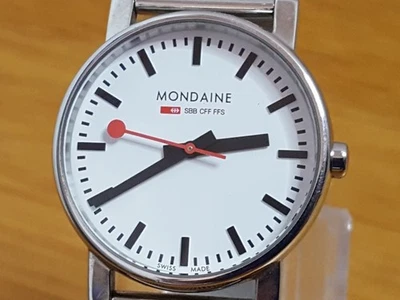 Mens Classic Swiss Railways Mondaine 30300 Evo Collectable Gents Steel Watch - Image 1 of 4
