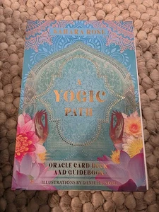 UNA BARAJA DE CARTAS Y GUÍA DEL ORÁCULO DEL CAMINO YÓGUICO - Imagen 1 de 3