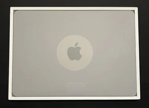 APPLE MACBOOK AIR 13.6" (256GB SSD, M2, 8GB) LAPTOP SPACE GRAY MLXW3LL/A IN BOX! - Picture 1 of 11