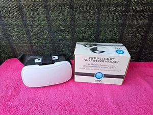 ONN Virtual Reality SmartPhone Headset Fits iPhone Samsung Screens Up To 6 in - Picture 1 of 6