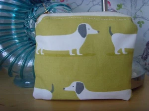 15cm x 12cm COIN PURSEBAG ZIPPED YELLOW SAUSAGE DOG PRINT LINED SCION - Picture 1 of 2