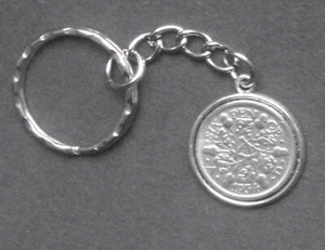 Schlüsselanhänger 1935 Glück 50 % Silber Sixpence Münze 90. Geburtstag König Elvis Presley brandneu - Bild 1 von 2