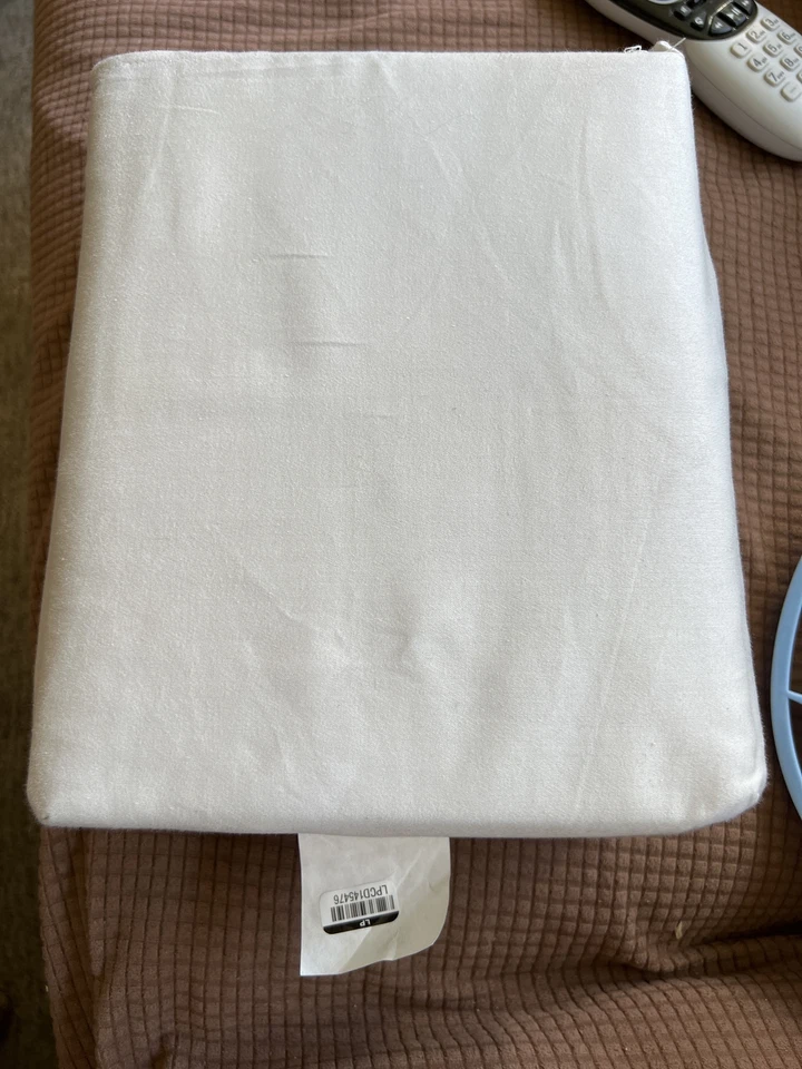Twin/XL Twin Flat and Fitted Sheets w/ 1Standard Pillow Case Tan - Image 1 of 1
