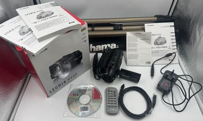Canon Legria HV40 Camcorder HD Mini DV HDV 2.96 Mpix Widescreen tripod UK VAT - Image 1 of 4