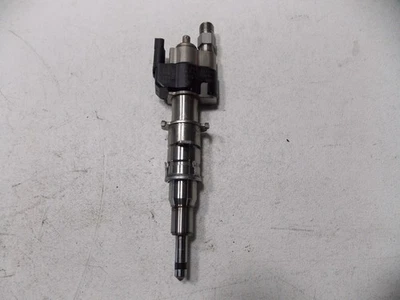 Índice de inyector de combustible BMW E90 E92 8 N54 N63 7585261 07-13 335i 335xi 535i 135i Foto 1 de 4