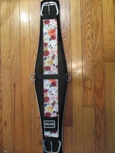 New 32” Tacktical equine Air Flex Western Cinch, roses - Picture 1 of 4