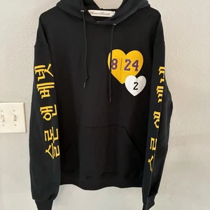 Kobe Bryant & Gigi Tribute Custom Sweatshirt Sloan & Bennett Size Large - Picture 1 of 5