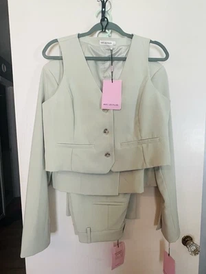 Avec Les Filles Women’s 3 Piece Suit With Blouse NWT Measurements In Description - Image 1 of 4
